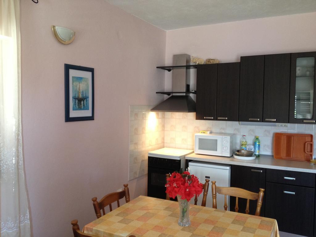 Apartment Raslina Cameră foto
