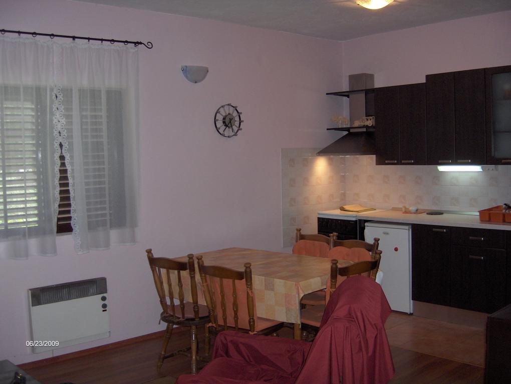 Apartment Raslina Cameră foto